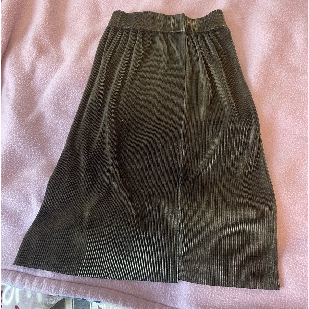 Gold skirt